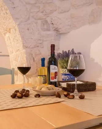 Traditional Ev (Trullo La Corte)