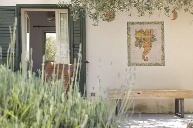 Honeymoon Tek Büyük Yataklı Oda, Teras, Bahçe Manzaralı