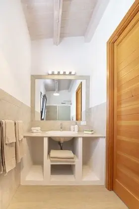 Honeymoon Tek Büyük Yataklı Oda, Teras, Bahçe Manzaralı