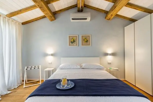 Deluxe Tek Büyük Yataklı Oda, Deniz Manzaralı