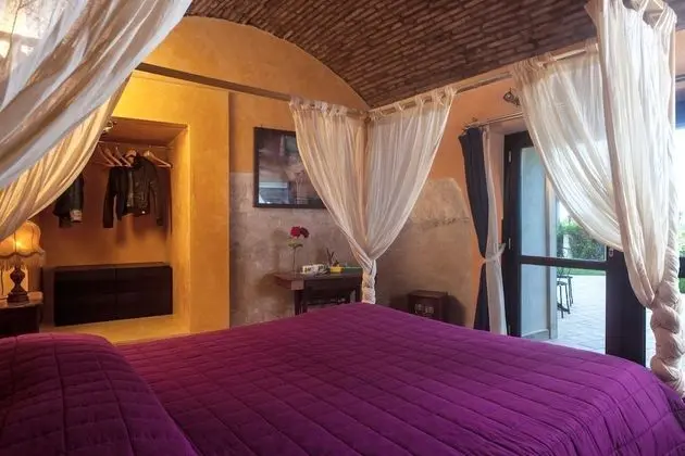 Deluxe Oda, 1 Büyük (Queen) Boy Yatak (Sapienza)