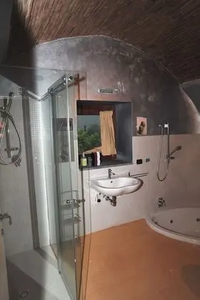 Deluxe Oda, 1 Büyük (Queen) Boy Yatak (Sapienza)