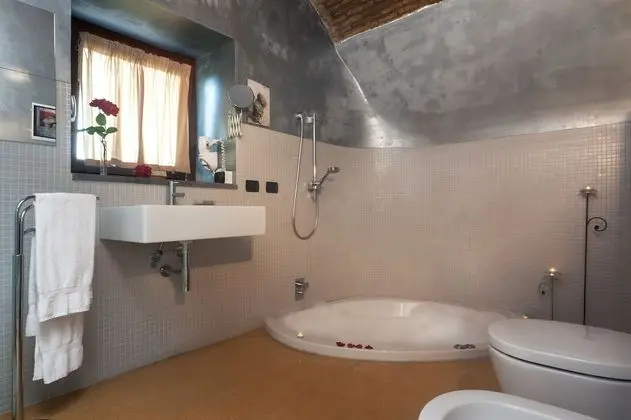 Deluxe Oda, 1 Büyük (Queen) Boy Yatak (Sapienza)