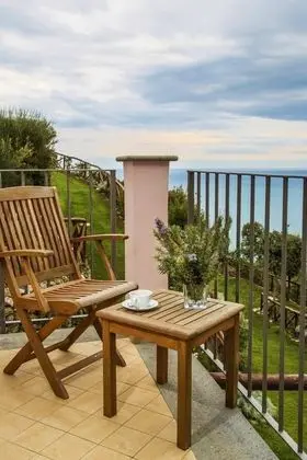 Tek Büyük Yataklı Oda, Balkon
