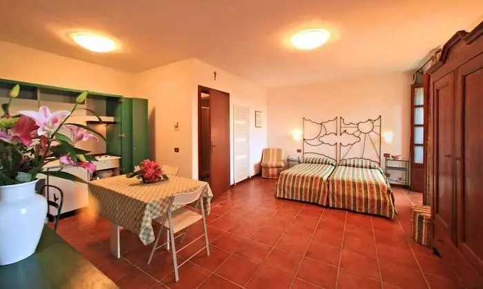 Apart Daire, 2 Yatak Odası, Engellilere Uygun, Küçük Mutfak (5 adults A+B)