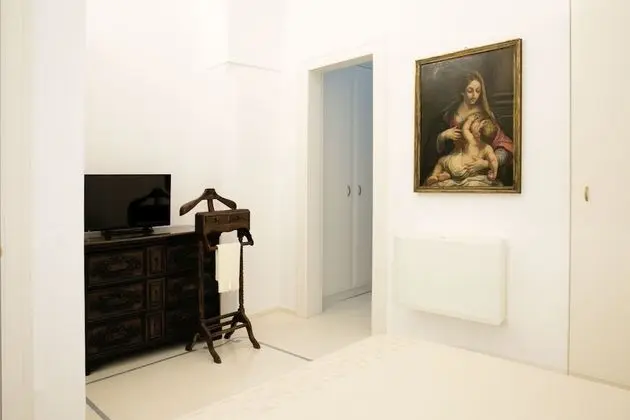 Tek Büyük Yataklı Oda, Balkon, Bahçe Manzaralı
