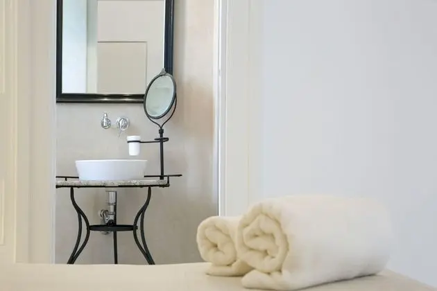 Üç Kişilik Oda, Balkon, Bahçe Manzaralı