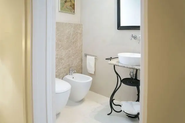 Üç Kişilik Oda, Balkon, Bahçe Manzaralı