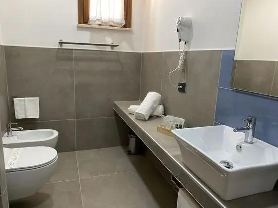 Standard Tek Büyük veya İki Ayrı Yataklı Oda