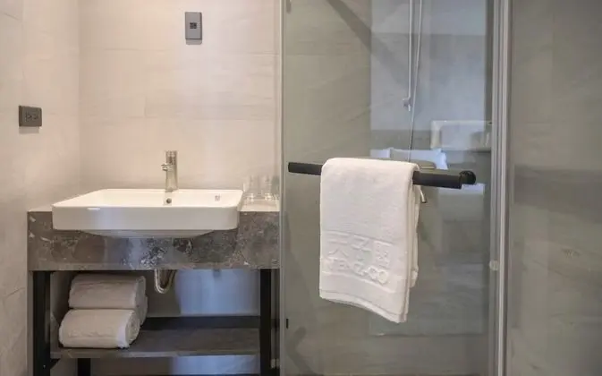 Standard Dört Kişilik Oda