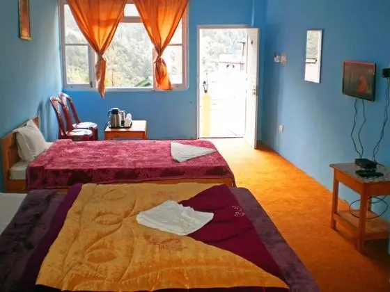 Deluxe Üç Kişilik Oda
