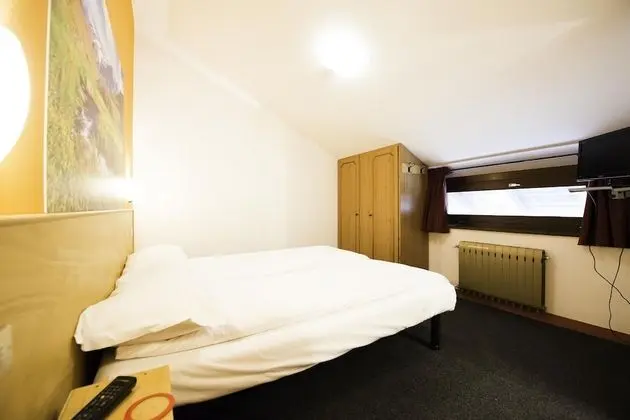 Economy Tek Büyük veya İki Ayrı Yataklı Oda