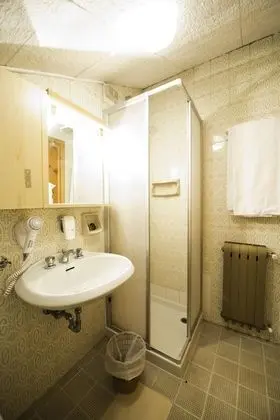 Economy Tek Büyük veya İki Ayrı Yataklı Oda