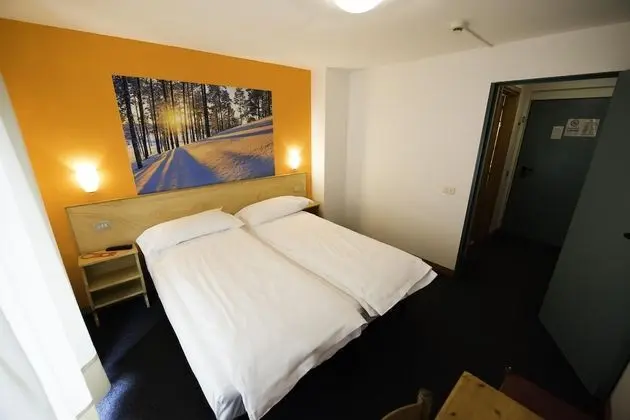 Standard Tek Büyük veya İki Ayrı Yataklı Oda, Balkon