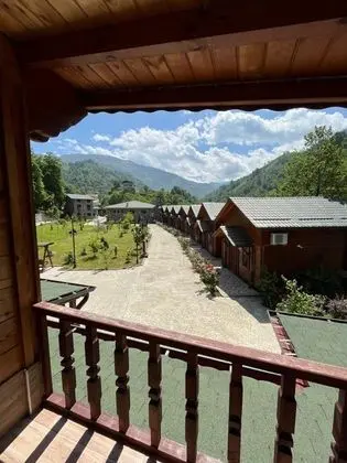 Bungalow, Bahçe Manzaralı, Balkonlu