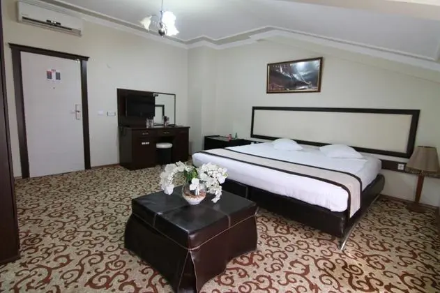 Standart Oda, Şehir Manzaralı