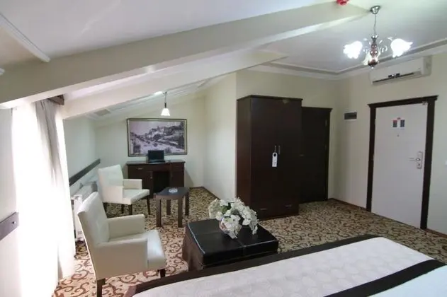 Standart Oda, Şehir Manzaralı