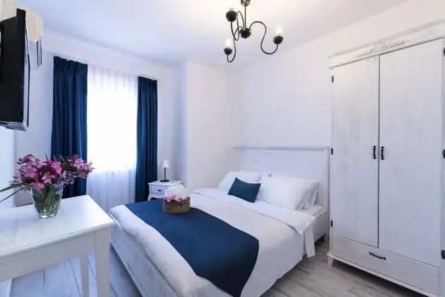 Standart Oda, Sokak Manzaralı