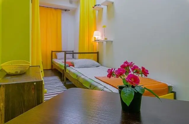 Ortak Ranzalı Oda, Sadece kadınlar için