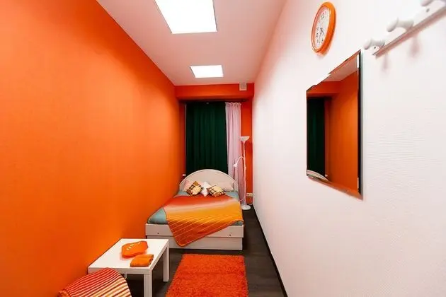 Standard Tek Büyük Yataklı Oda (Orange)