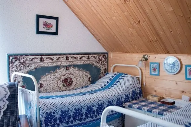 İki Ayrı Yataklı Oda (Гжель)
