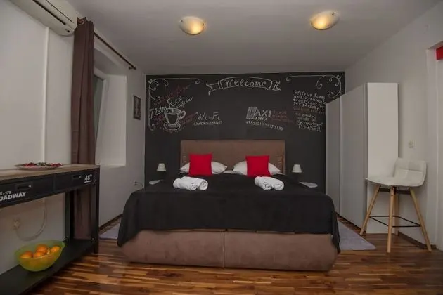 Deluxe Stüdyo (1)
