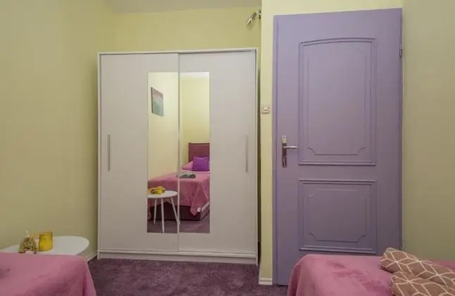 İki Ayrı Yataklı Oda (Purple)