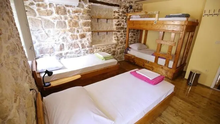 Ortak Ranzalı Oda, Karma Ranzalı Oda (6 beds)