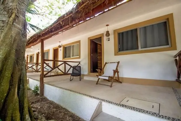 Deluxe Üç Kişilik Oda, Bahçe Manzaralı