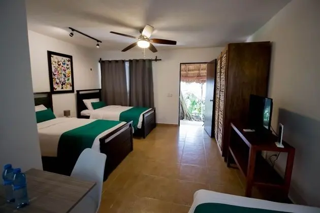 Deluxe Üç Kişilik Oda, Bahçe Manzaralı