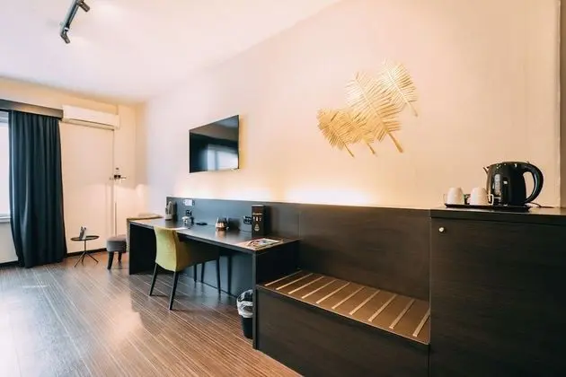 Büyük Yataklı Tek Kişilik Oda