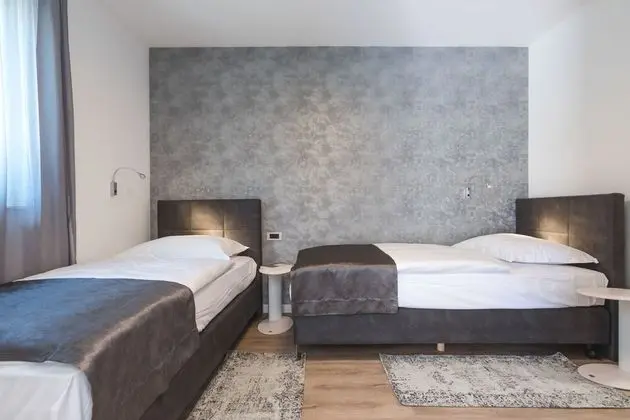 Luxury Apartment with Two Bedrooms, Terrace, Garden View