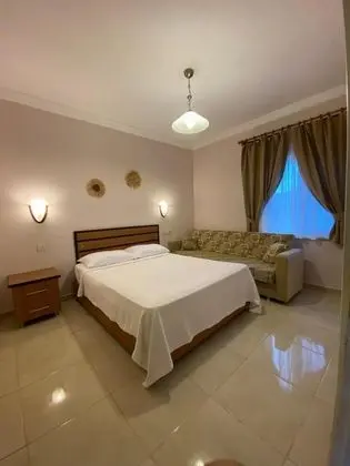 Aile Odası,Havuz ve Bahçe Manzaralı,Bahçe Katı