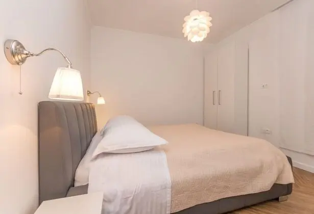 Apart Daire (Teresa - great location & parking - A)