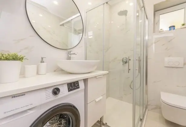 Apart Daire (Teresa - great location & parking - A)