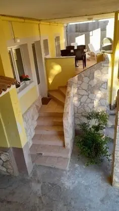 Apart Daire (Teresa - great location & parking - A)