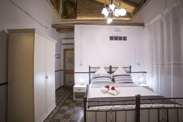 Classic Tek Büyük Yataklı Oda