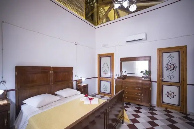 Classic Tek Büyük Yataklı Oda