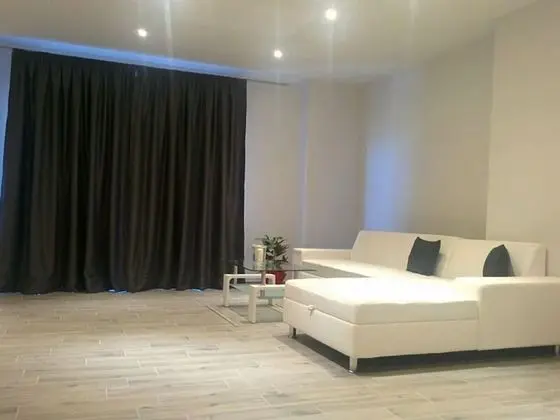 Luxury Tek Büyük Yataklı Oda