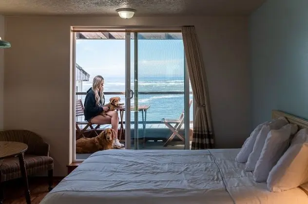 Queen Room on 2nd Floor with Viewing Balcony