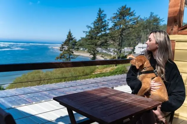 Queen Room on 2nd Floor with Viewing Balcony