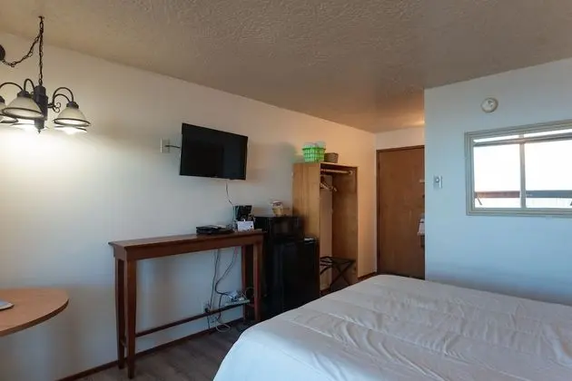 Queen Room with Bay View