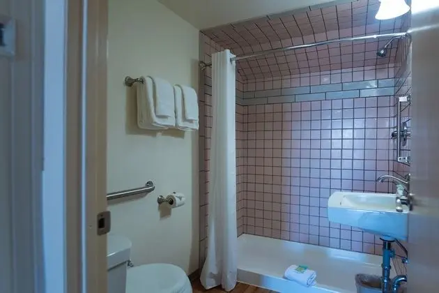 Queen Room with Bay View