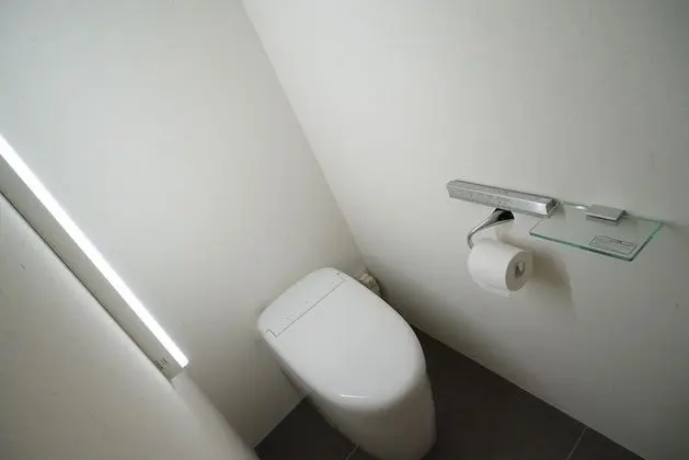Ev, Bahçe Manzaralı, Avlu