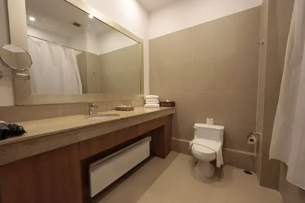 Tek Büyük veya İki Ayrı Yataklı Oda, Nehir Manzaralı