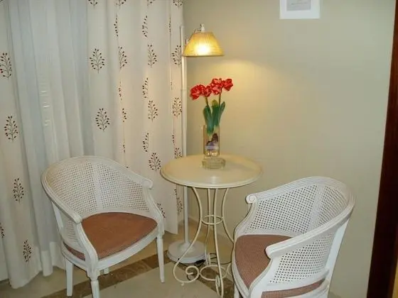 Büyük Yataklı Tek Kişilik Oda