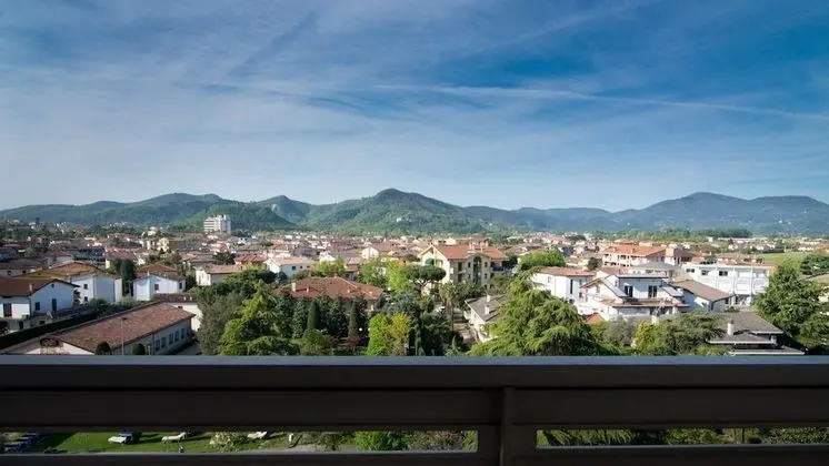 Comfort Tek Büyük veya İki Ayrı Yataklı Oda