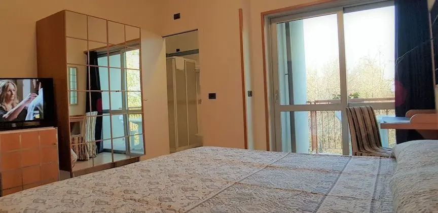 Superior Büyük Yataklı Tek Kişilik Oda