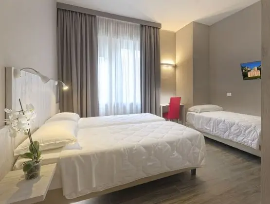 Superior Tek Büyük veya İki Ayrı Yataklı Oda, Balkon, Nehir Manzaralı