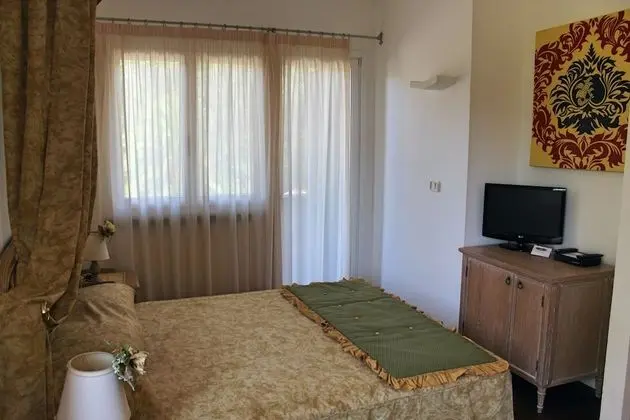 Classic Tek Büyük Yataklı Oda